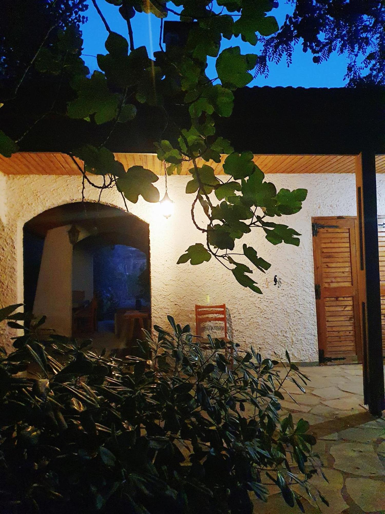 Villa Al-Ari Diakopto Exteriör bild